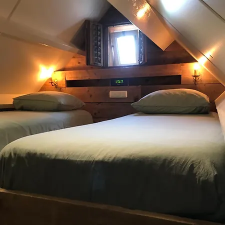 Bed & Breakfast Pats *