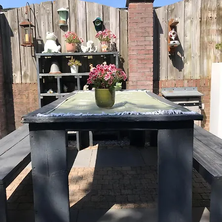 Bed & Breakfast Pats *