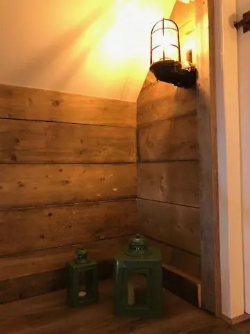 Pats Bed and breakfast 4*