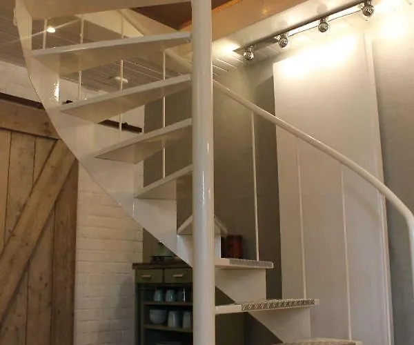 Pats Bed and breakfast 4*